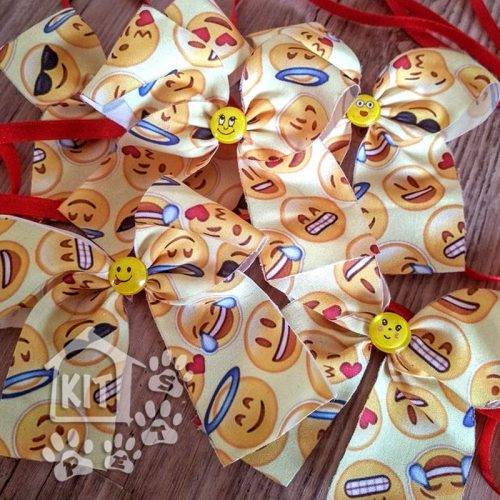 Laço de pescoço Emoticon - 10 unidades
